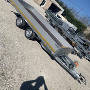 Remorque plateau Eduard ridelles porte voiture et rampes inclus